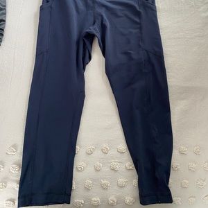 Cropped Navy Athletic Leggings